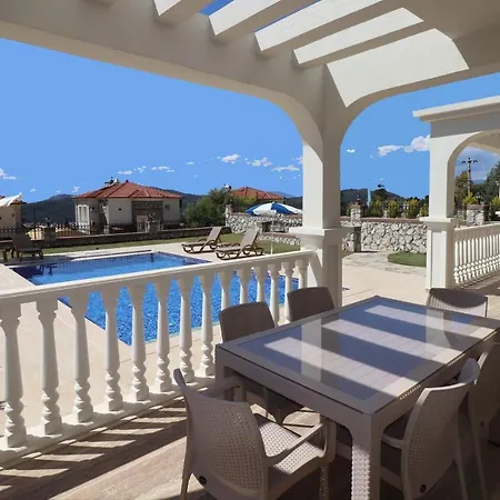 Joylettings Beyaz 3 Villa Fethiye